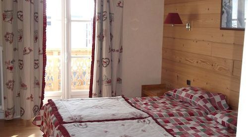 Madame Vacances Hotel Le Christina Alpe d'Huez Exterior photo